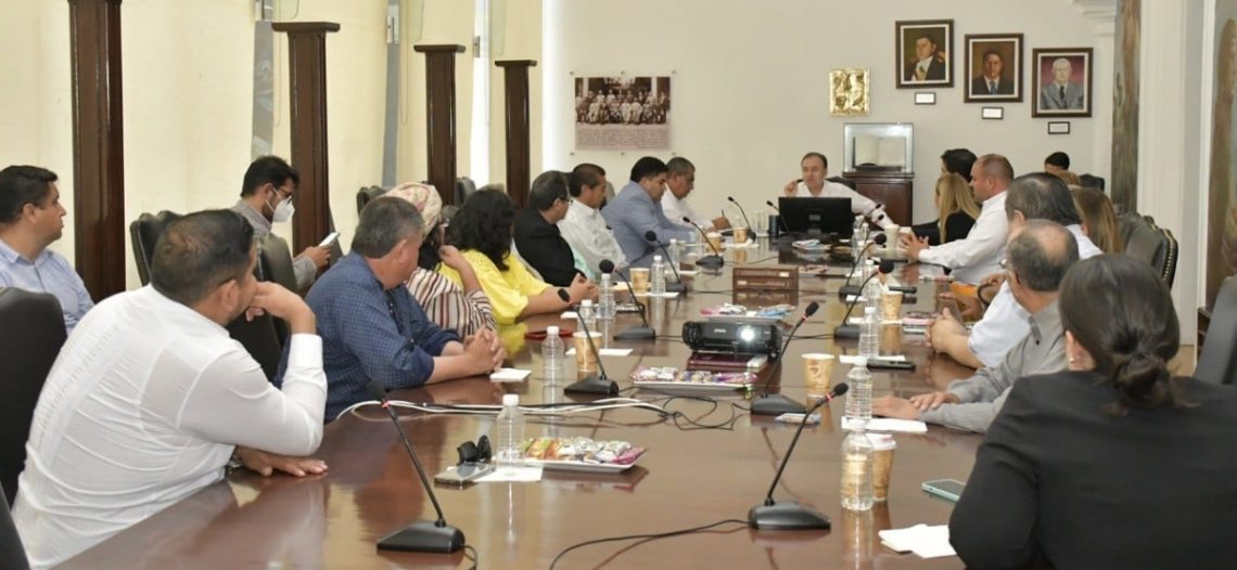 Histórica primera reunión entre gobernador Alfonso Durazo e integrantes de Canacope