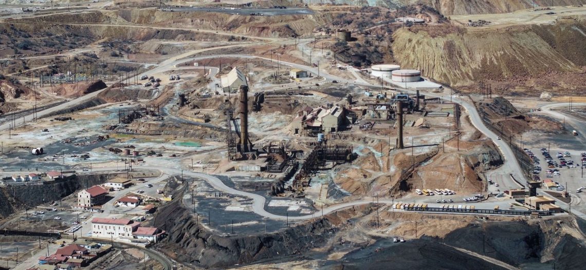Mineros recibirán hasta 800 mil pesos como reparto de utilidades