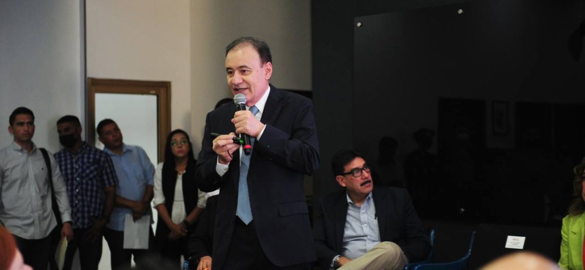 Al sacar las vías del ferrocarril nos adelantaremos 50 años al crecimiento de Nogales: gobernador Alfonso Durazo