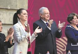 En Día del Maestro, SEP anuncia alza salarial para los ‘profes’