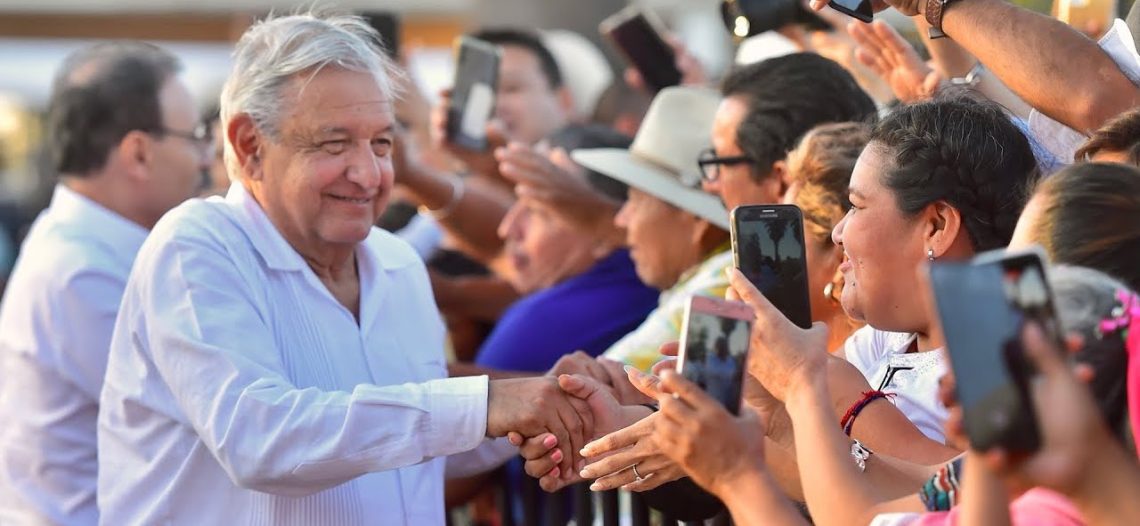 Compromete López Obrador proyectos a pueblos Guarijío y Mayo