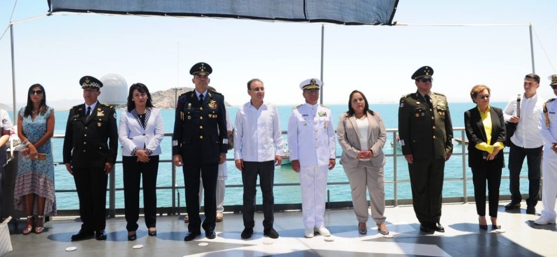Conmemora gobernador Alfonso Durazo día de la Marina Nacional