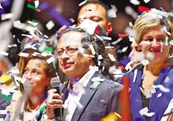 Colombia vira a la izquierda; eligen a Gustavo Petro como presidente