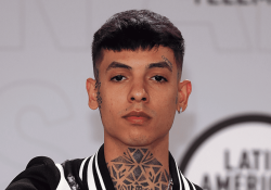 Natanael Cano pide a fans que no lo molesten