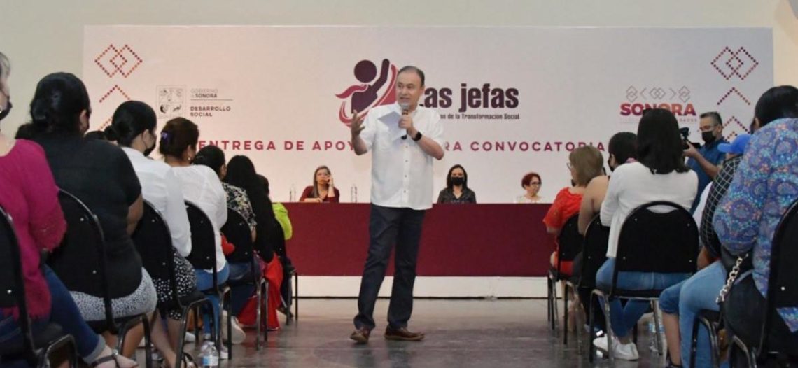 Asume gobernador Alfonso Durazo compromiso de apoyar a más jefas de familia de Sonora