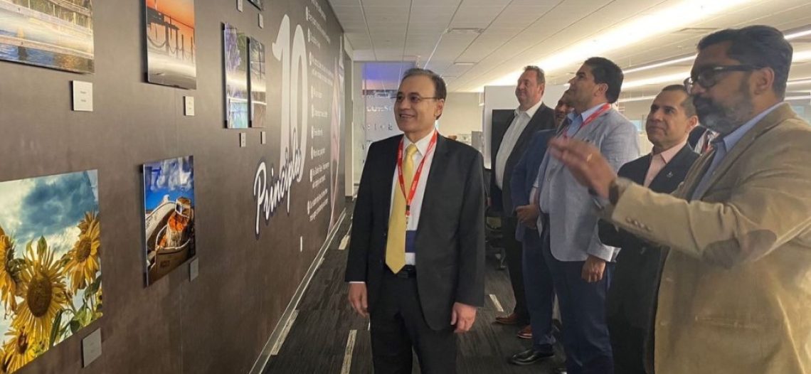 Gobernador Alfonso Durazo presenta en Detroit estrategia de electromovilidad para Sonora