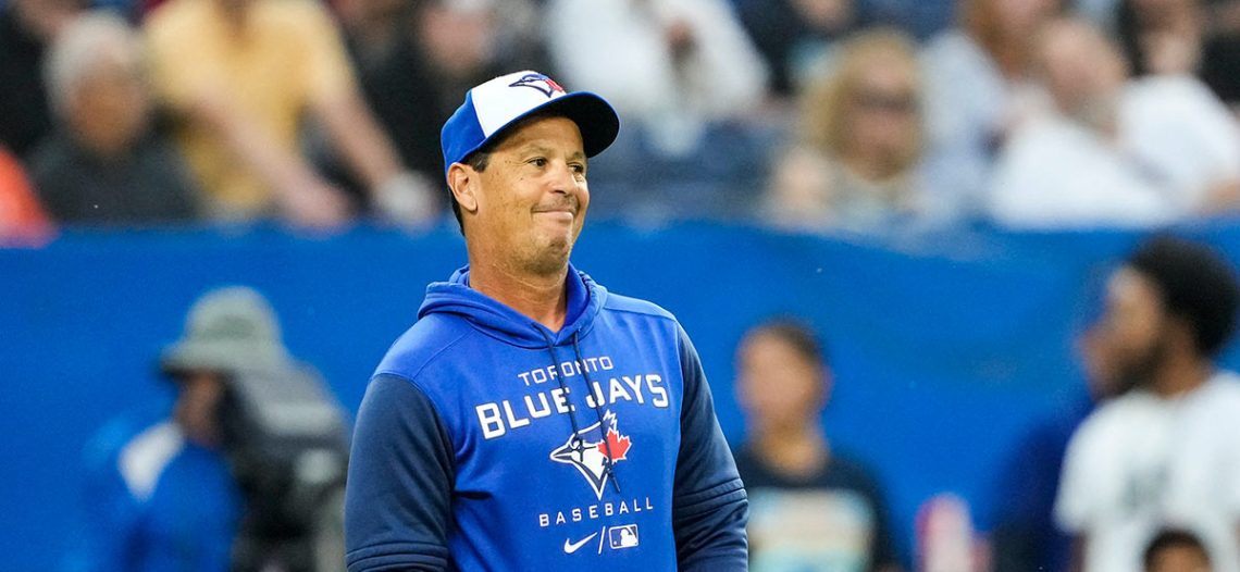 Charlie Montoyo, fuera de Azulejos de Toronto