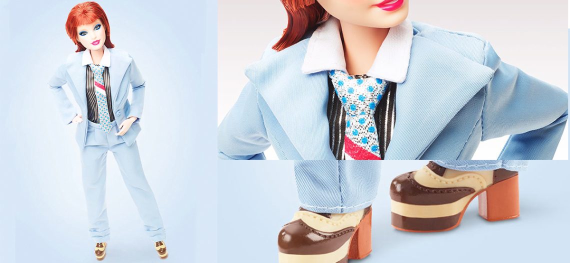 Barbie rinde tributo glamoroso y rockero a David Bowie
