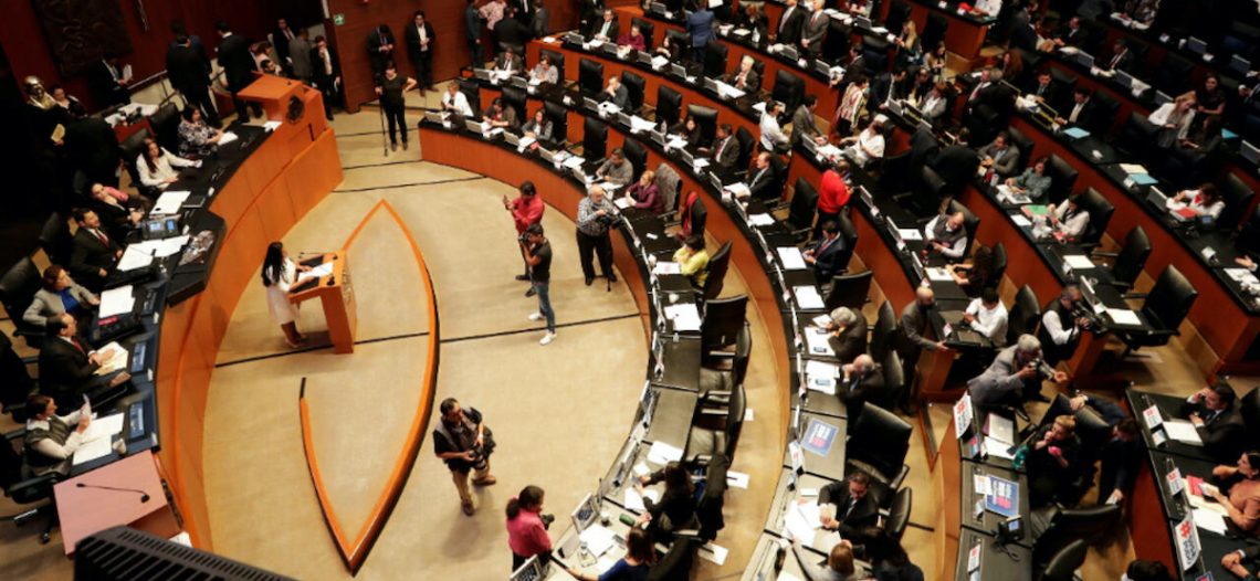 Senado buscará regular a cirujanos plásticos