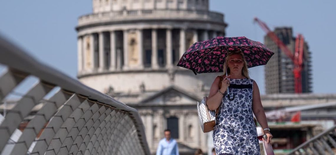 Termómetros en Reino Unido alcanzan 39.1 grados, un nuevo récord histórico