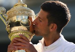 Novak Djokovic conquista Wimbledon, su Grand Slam 21