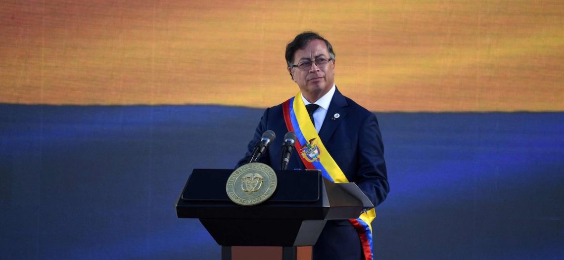 ‘Soy el presidente de toda Colombia’; Gustavo Petro asume el cargo