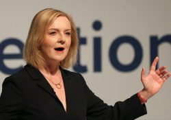 Liz Truss, canciller de GB, favorita para reemplazar a Boris Johnson