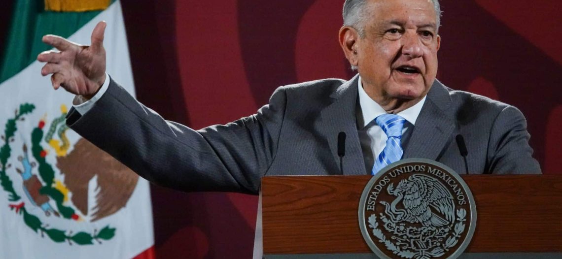 Se indemnizará a familias de mineros atrapados, pero seguirá el rescate: AMLO
