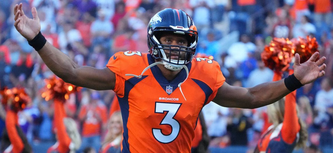 Visita incómoda de Russell Wilson; Seattle ya no es su hogar