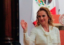 Presume Beatriz Gutiérrez Müller colorido en México por fiestas patrias