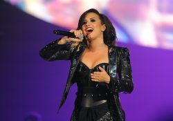 Demi Lovato anuncia que «Holy Fvck» será su último tour