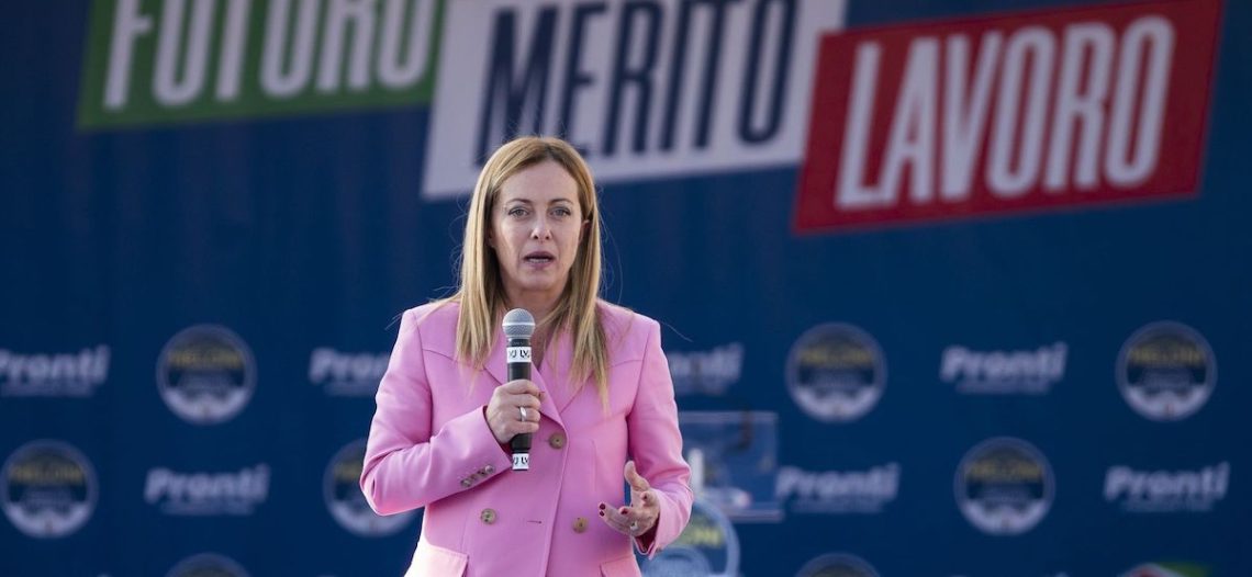Extrema derecha conquista Italia; histórica victoria de Giorgia Meloni