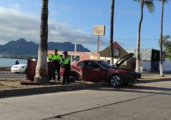 Aparatoso choque sobre bulevar Rodolfo Sánchez Taboada Guaymas