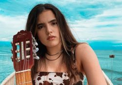 Camila Fernández hace homenaje a Don VicenteFernández