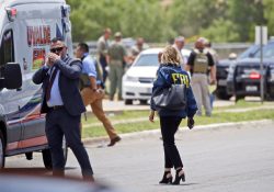 Policía de Uvalde reporta disparos en memorial a víctimas de tiroteo escolar