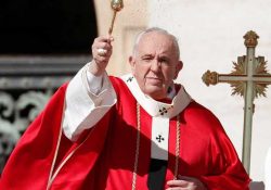 Papa Francisco toma control de la Orden de Malta