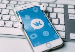 Apple retira la red social rusa VKontakte de su tienda de apps