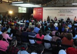 Entrega Sedesson recursos de Bienestar de Personas en Emergencia Social o Natural en Guaymas