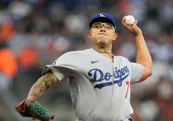 Julio Urías, líder en la Nacional