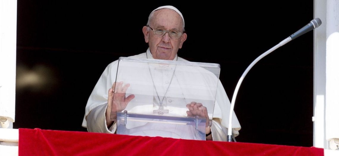 Papa Francisco suplica a Putin que cese «espiral de violencia»