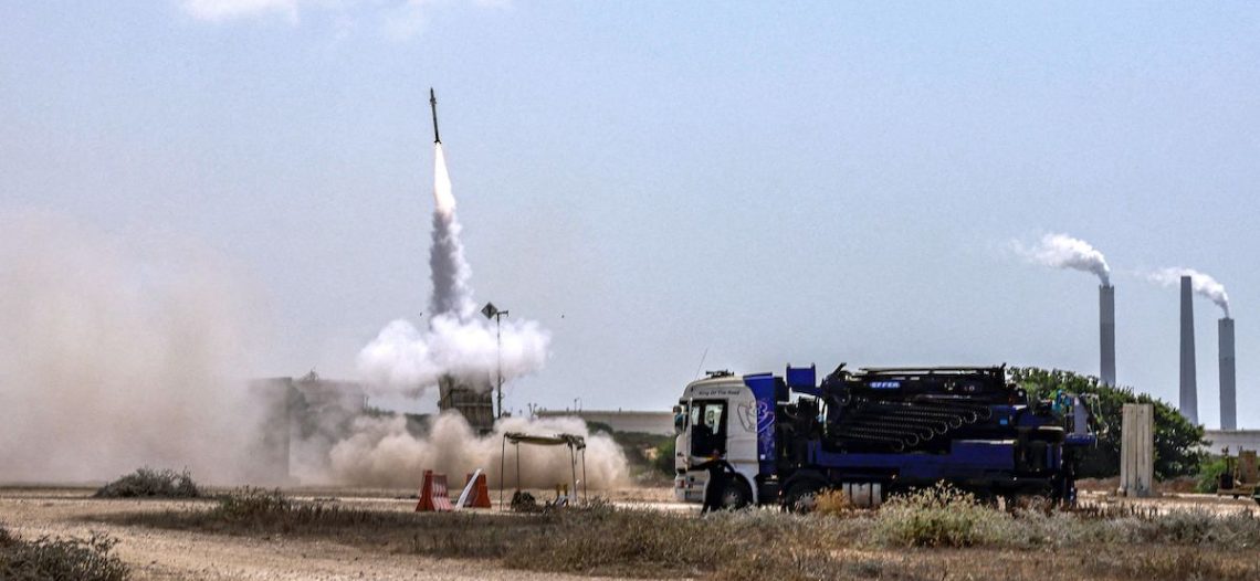 Corea del Norte dispara un misil balístico; Japón alerta por riesgo
