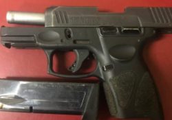 Asesina a su amigo de 17 años, mientras manipulaba un arma