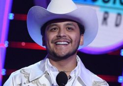 Chistian Nodal podría sacar nuevo álbum