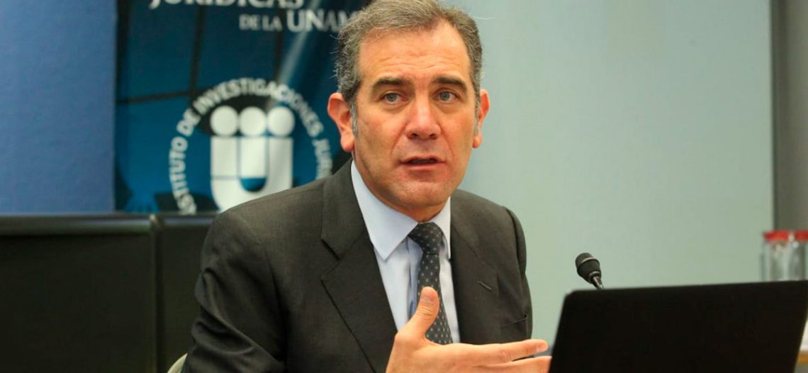 Lorenzo Córdova pide que reforma al INE sea con bisturí