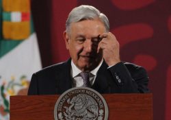 Encinas, “incapaz de falsear información”, Presidente defiende al subsecretario