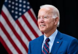 Biden felicita a republicanos por ganar control de la Cámara Baja de EU