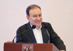 Con IMSS-Bienestar consolidamos un sistema de salud: Alfonso Durazo