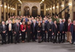 López Obrador se reúne con gobernadores y la secretaria de Bienestar en Palacio Nacional