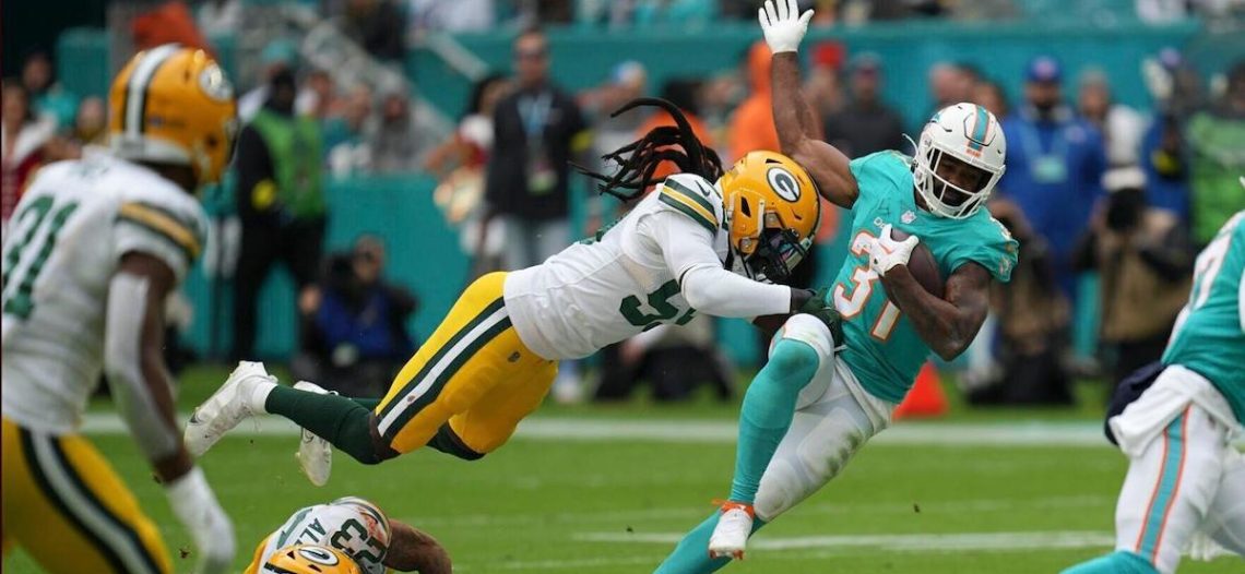 Green Bay y su defensa someten a Miami