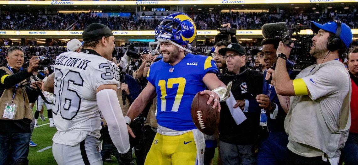 Baker Mayfield guía a Rams en triunfo sobre Raiders