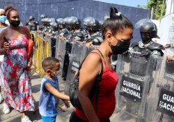 Suma México 2 años con récord en solicitudes de refugio