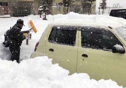 Suman 17 muertos en Japón tras fuertes nevadas; hay miles de afectados