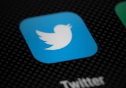 Twitter elimina política contra la desinformación sobre el covid