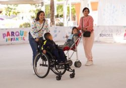 Invita DIF Sonora a disfrutar pista de hielo incluyente