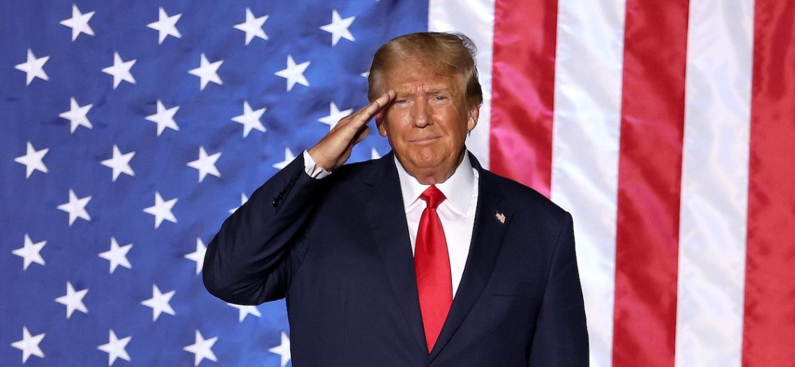 Trump asegura que votar por él es la única oportunidad de salvar a Estados Unidos