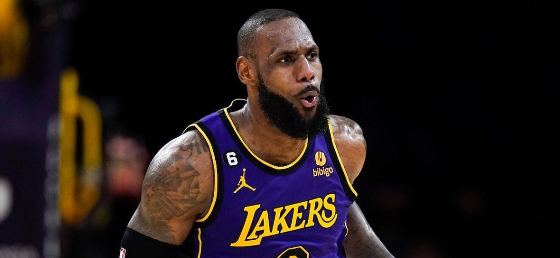 LeBron James sigue al frente de votaciones para el Juego de Estrellas
