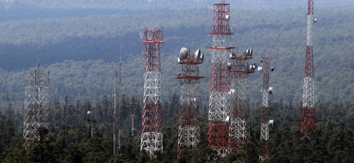 Atacan instalaciones de Media Group en Michoacán en represalia por cobro de piso