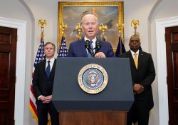 Biden afirma que no enviará aviones de combate a Ucrania