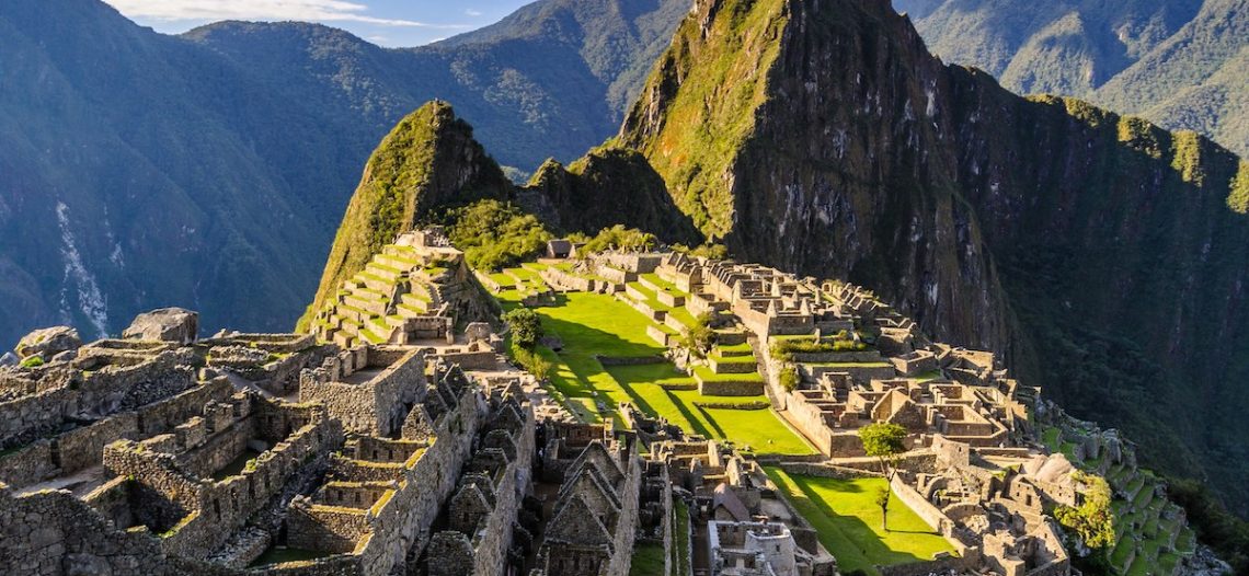 Perú cierra Machu Picchu por protestas contra gobierno