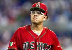 Julio Urías abrirá la temporada de los Dodgers en Grandes Ligas
